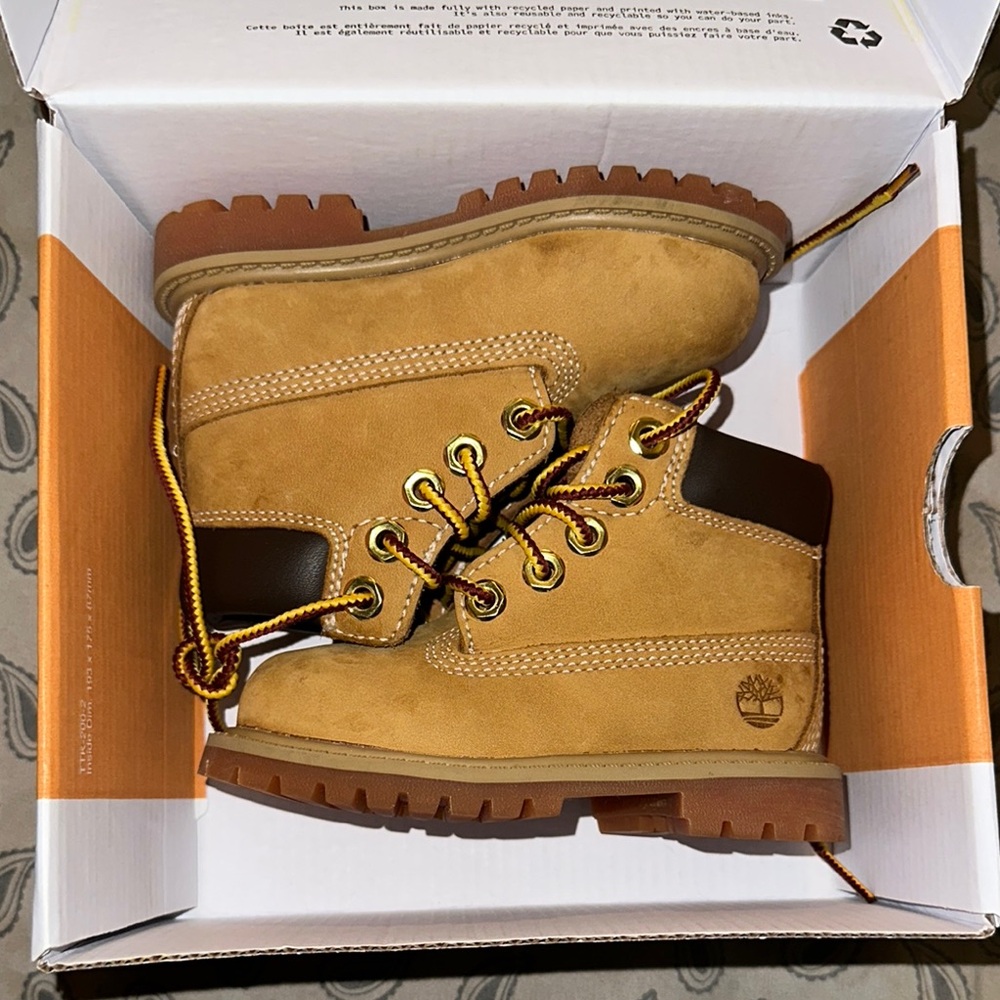 Timberland Tan and Brown Boots Rugged Nubuck Leather
